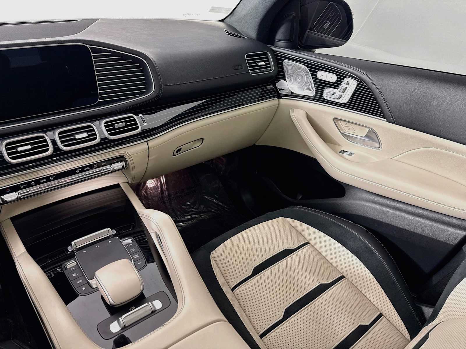 Used 2024 Mercedes-Benz GLE 53 AMG 4MATIC Coupe image 25