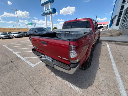 Used 2015 Toyota Tacoma 4x4 Double Cab w/ SR5 Package image 8