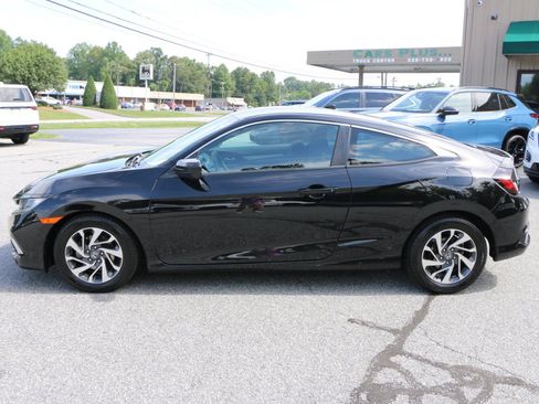 Used 2020 Honda Civic LX image 2
