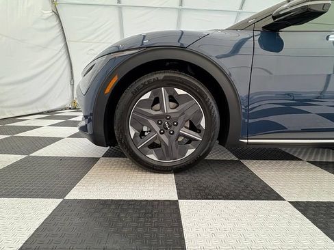 Used 2025 Kia EV6 Light AWD/4WD image 12