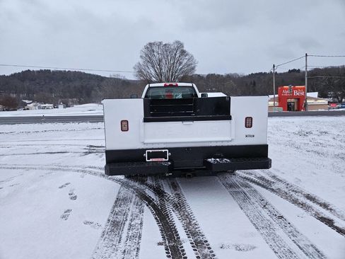 Used 2018 Chevrolet Silverado 3500 W/T w/ WT Convenience Package image 8