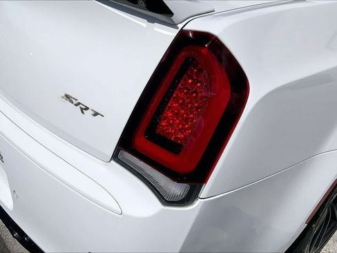 Used 2023 Chrysler 300 C RWD image 32
