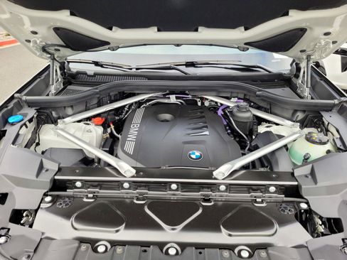 New 2026 BMW X5 xDrive40i w/ M Sport Package AWD/4WD image 18