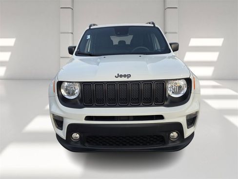 Used 2021 Jeep Renegade Latitude image 2