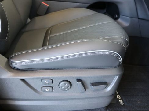 Certified 2025 INFINITI QX80 Sensory image 39