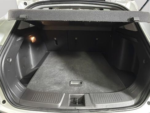 Used 2025 Chevrolet Trax LT image 28