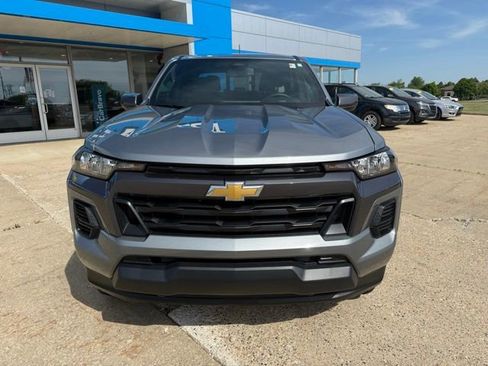 Used 2026 Chevrolet Colorado LT AWD/4WD image 8