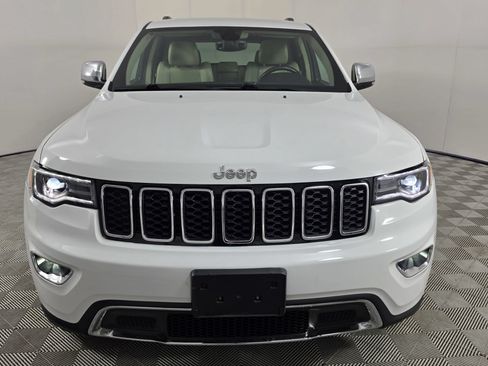 Used 2018 Jeep Grand Cherokee Limited w/ Luxury Group II AWD/4WD image 2