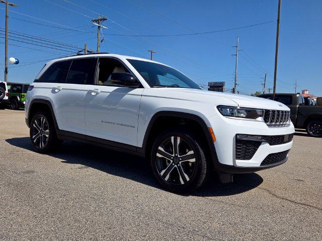 New 2027 Jeep Grand Cherokee Limited AWD/4WD image 1