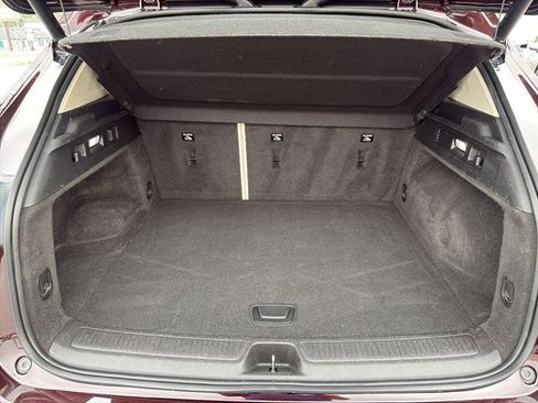 Used 2022 Buick Envision Avenir w/ Technology Package II image 11