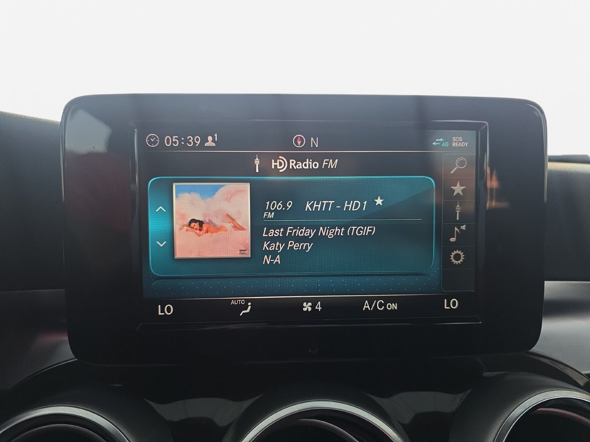 Used 2019 Mercedes-Benz C 300 4MATIC Sedan image 22