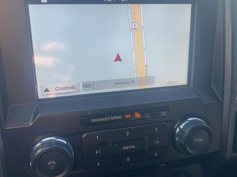 Used 2018 Ford F150 XLT w/ Equipment Group 302A Luxury image 8