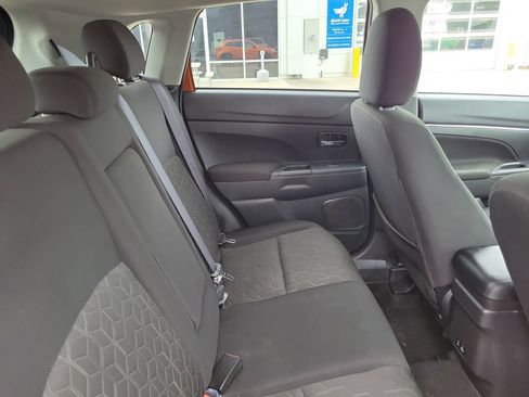 Used 2024 Mitsubishi Outlander Sport AWD image 32