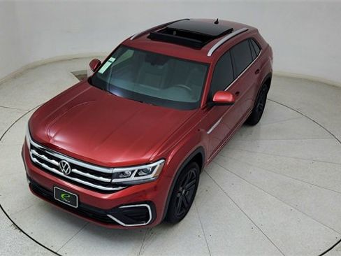 Used 2021 Volkswagen Atlas Cross Sport SE w/ Panoramic Sunroof Package image 76