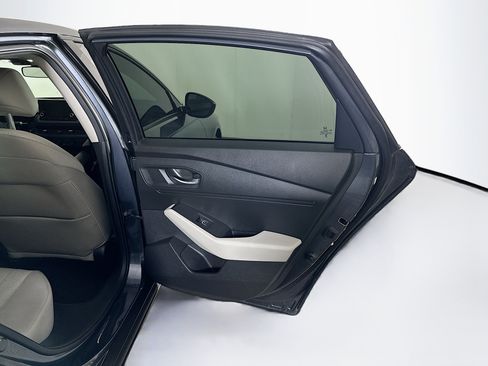Used 2025 Honda Accord SE image 31