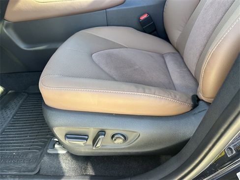 New 2024 Toyota Grand Highlander AWD Hybrid image 25