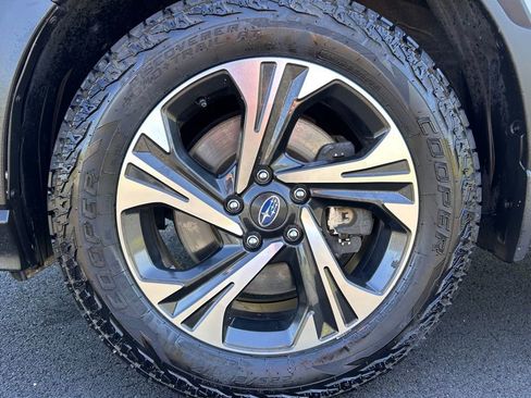 Used 2024 Subaru Crosstrek 2.0i Premium image 13