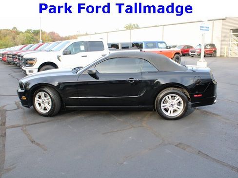 Used 2014 Ford Mustang Convertible w/ Equipment Group 102A image 2