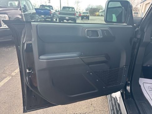 Used 2025 Ford Bronco Heritage Edition image 12