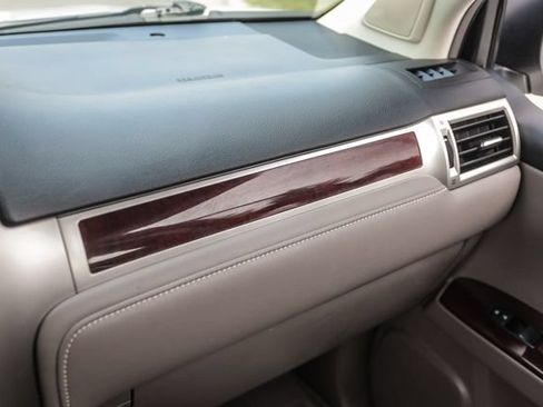 Used 2018 Lexus GX 460 Premium AWD/4WD image 50