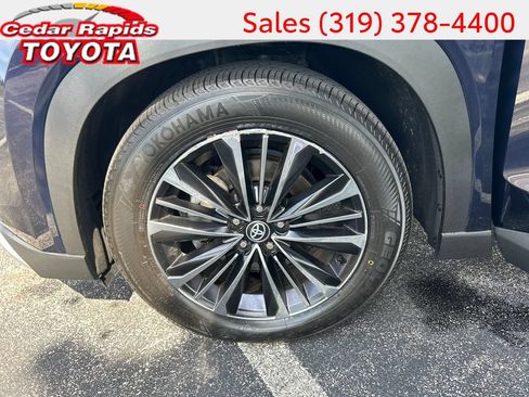 Certified 2024 Toyota Grand Highlander AWD Hybrid image 26