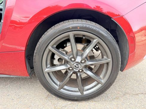 Used 2016 MAZDA MX-5 Miata Club RWD image 17