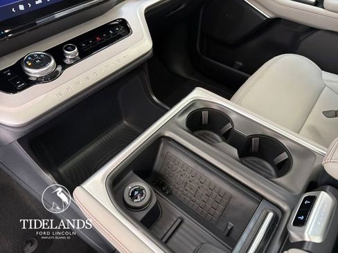 New 2025 Ford Expedition Max Active image 27
