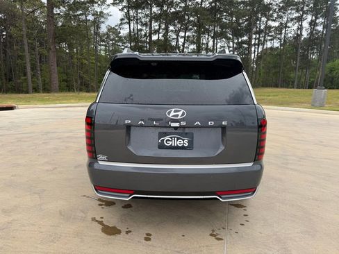 New 2026 Hyundai Palisade Calligraphy FWD image 4