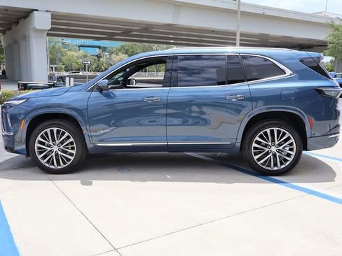 New 2026 Buick Enclave Avenir FWD image 4