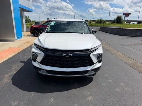 Used 2023 Chevrolet Blazer LT w/ Convenience Package AWD/4WD image 3