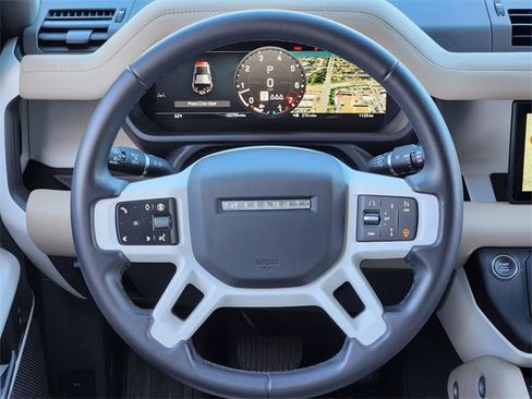 Used 2024 Land Rover Defender 110 S image 26