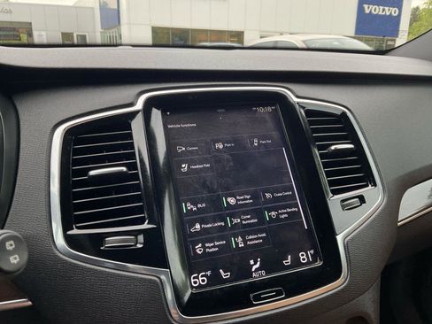 Used 2017 Volvo XC90 T6 Momentum w/ Vision Package image 23