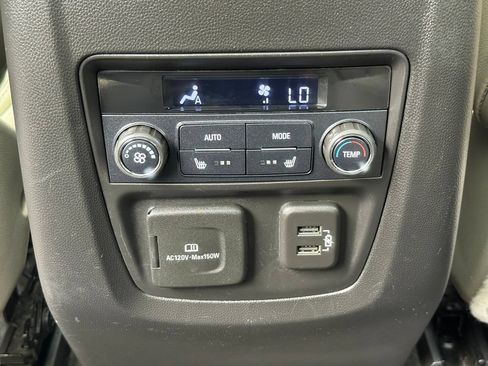 Used 2020 Buick Enclave Premium w/ Sun and Sites Package AWD/4WD image 16