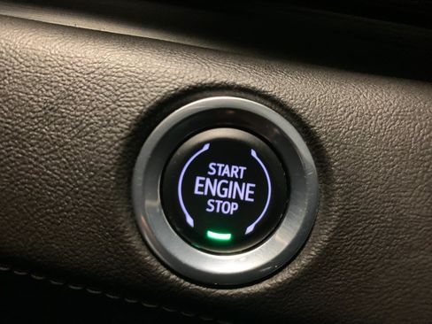Used 2023 Cadillac Escalade ESV Premium Luxury AWD/4WD image 26