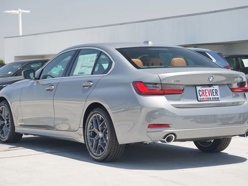 Used 2025 BMW 330i xDrive Sedan AWD/4WD image 7
