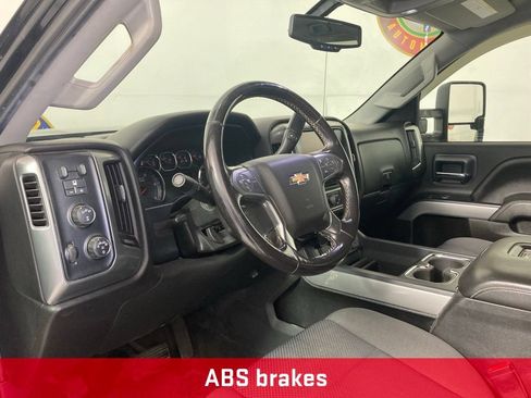Used 2018 Chevrolet Silverado 2500 LT w/ Midnight Edition AWD/4WD image 8