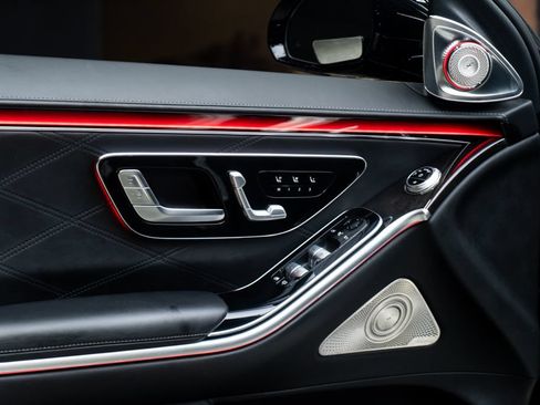 Used 2021 Mercedes-Benz Maybach S 580 4MATIC image 27