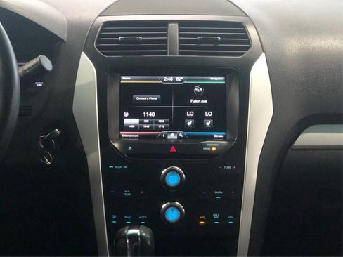 Used 2015 Ford Explorer XLT w/ Equipment Group 202A FWD image 12