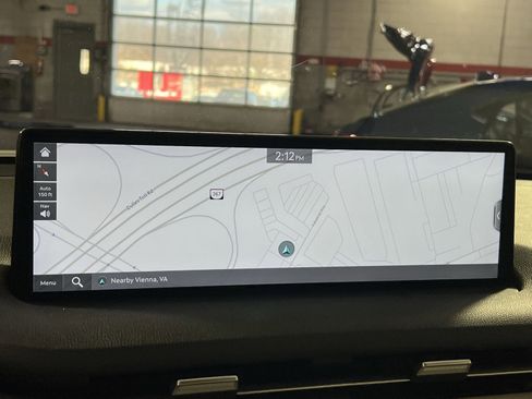 Used 2023 Genesis GV70 2.5T w/ Select Package image 20