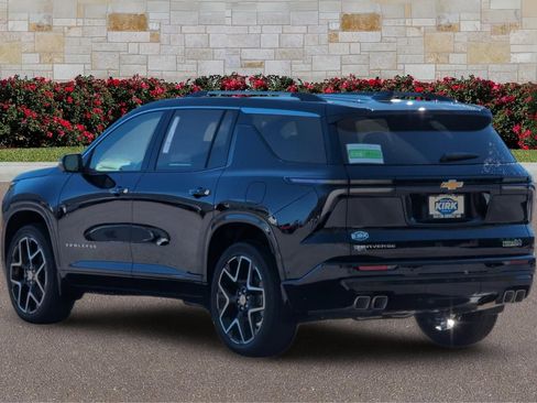 New 2026 Chevrolet Traverse High Country w/ LPO, Floor Liner Package image 5