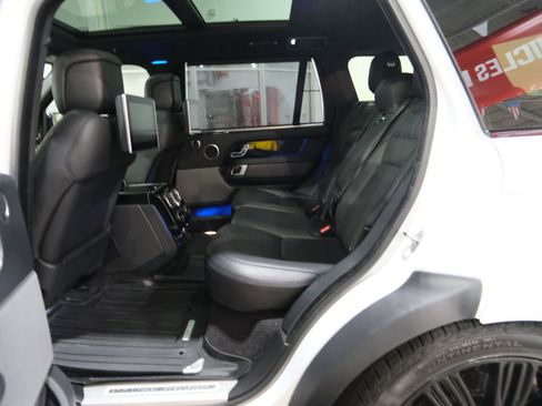 Used 2018 Land Rover Range Rover Long Wheelbase Supercharged image 24