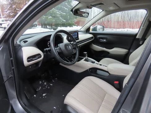Certified 2023 Honda HR-V EX-L image 2