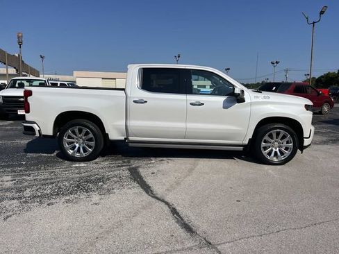 Used 2021 Chevrolet Silverado 1500 High Country w/ Technology Package AWD/4WD image 2