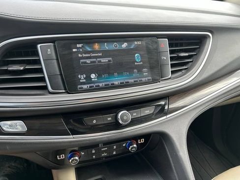 Used 2019 Buick Enclave Essence FWD image 30