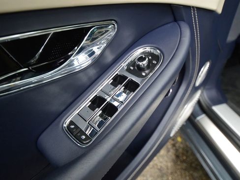 Used 2021 Bentley Continental GT image 19