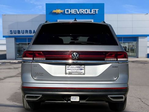 Used 2024 Volkswagen Atlas SE image 4