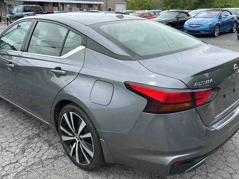 Used 2022 Nissan Altima 2.5 SR FWD image 6
