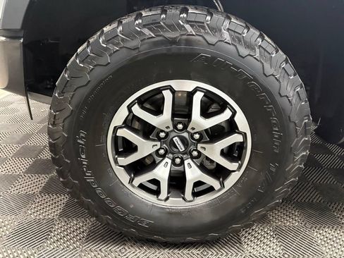 Used 2022 Ford F150 Raptor w/ Equipment Group 801A High AWD/4WD image 20