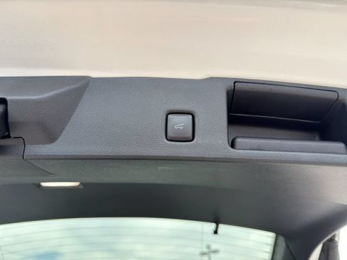 Used 2024 Ford Escape ST-Line w/ Tech Pack #1 FWD image 41
