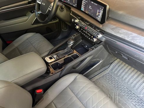 Used 2024 Kia Telluride SX Prestige X-Line AWD/4WD image 21